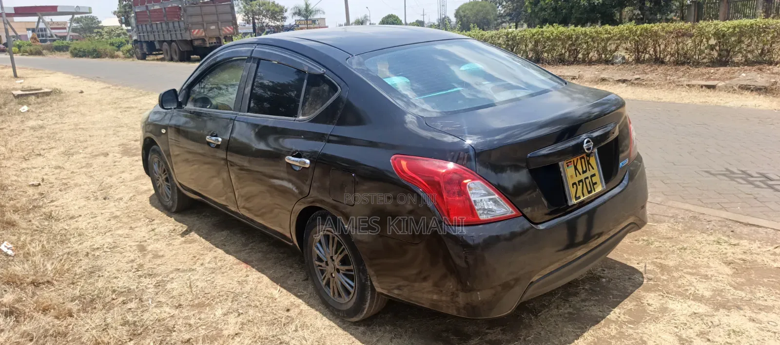 Nissan Latio 1.2 2015 Black