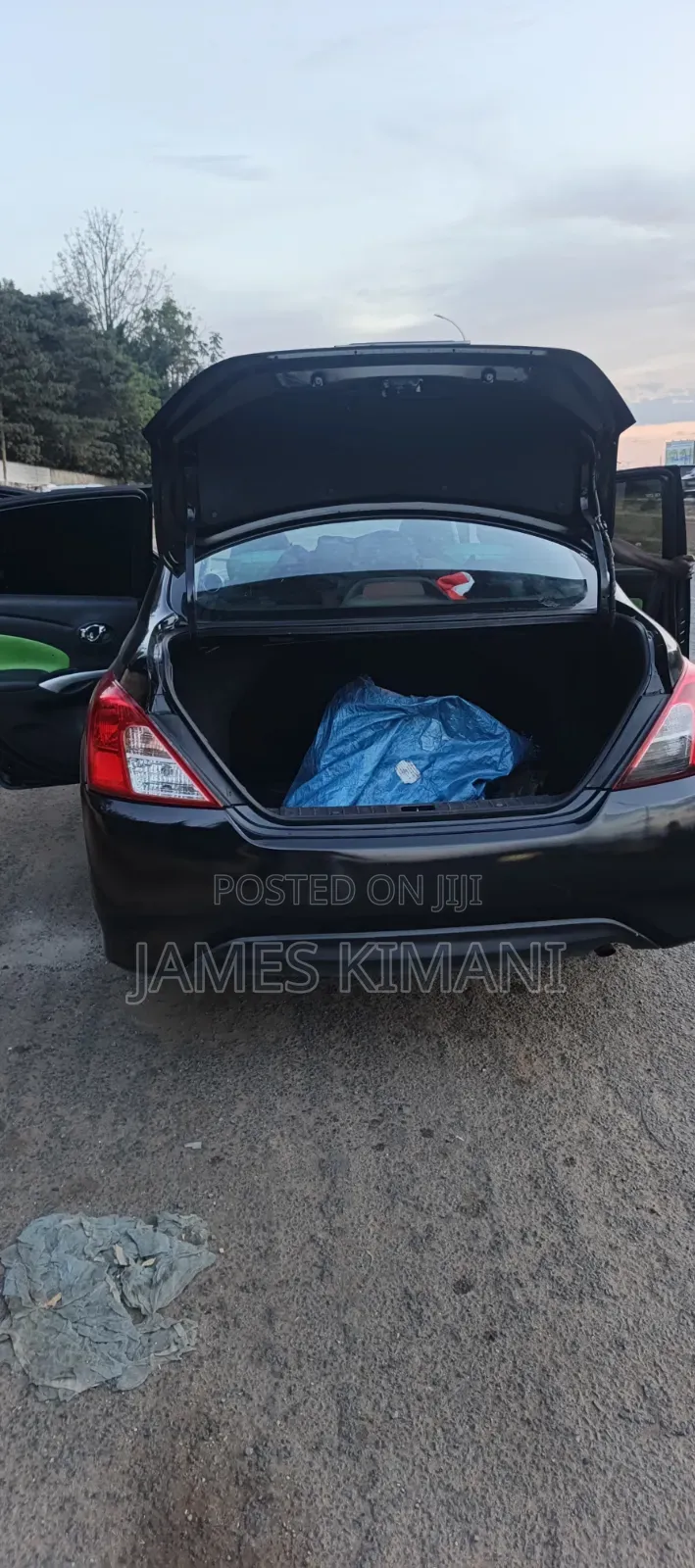 Nissan Latio 1.2 2015 Black