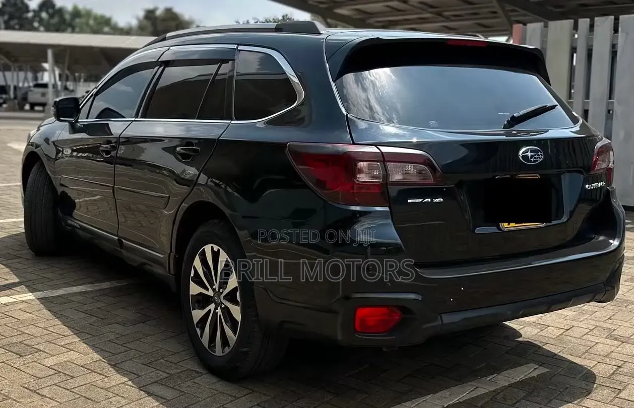 Subaru Outback 2017 Black
