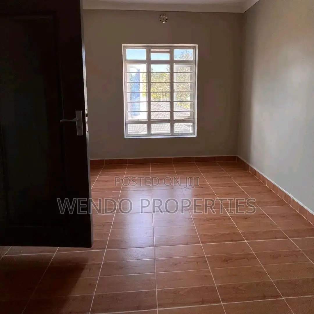 4bdrm Maisonette in Ol Keri for sale