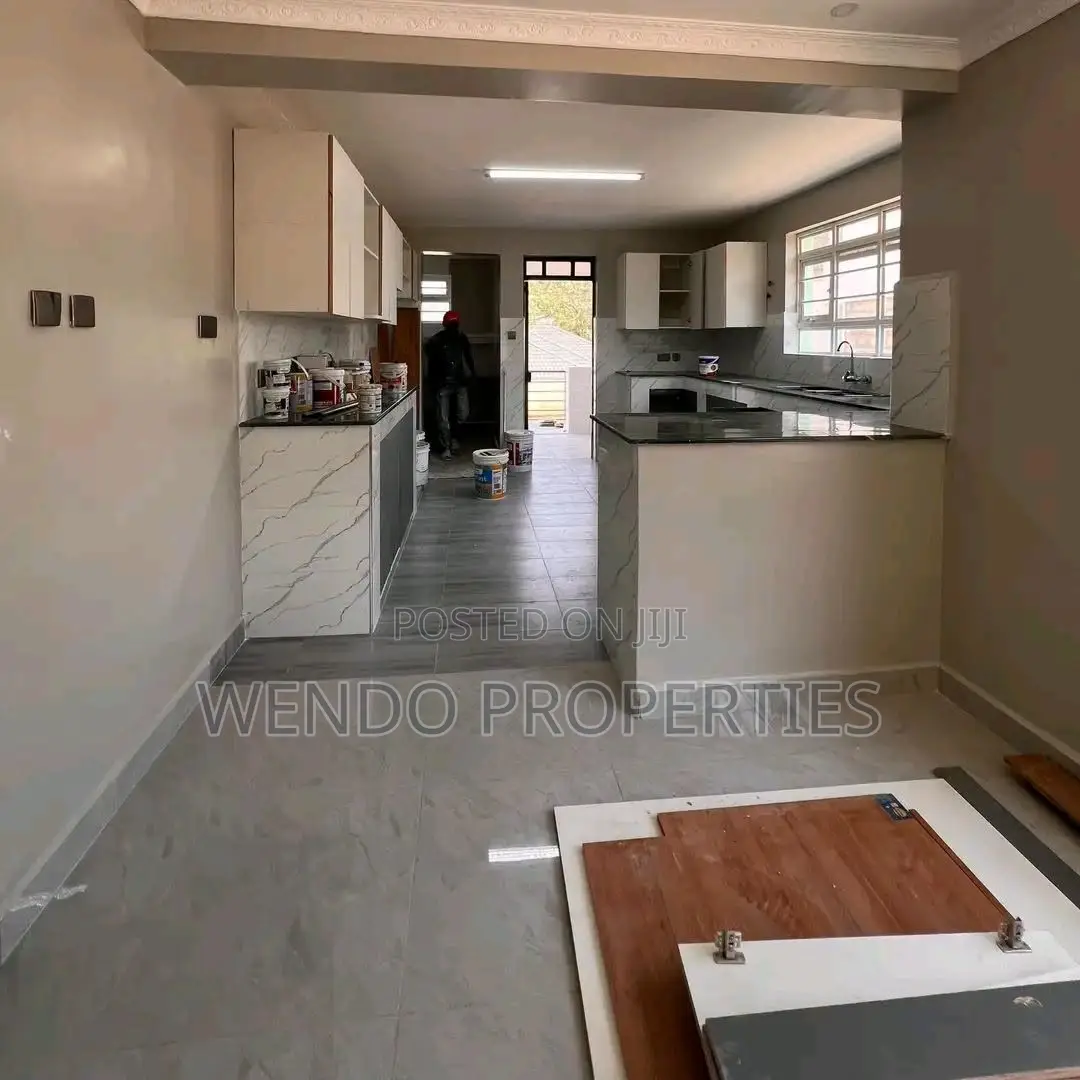 4bdrm Maisonette in Ol Keri for sale