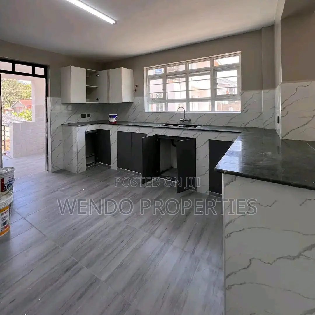 4bdrm Maisonette in Ol Keri for sale