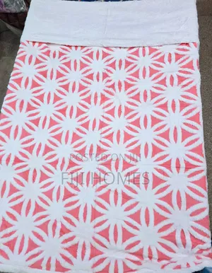 Heavy Sherpa Fleece Throw Blanket | 6x6