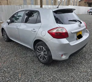 Toyota Auris 2010