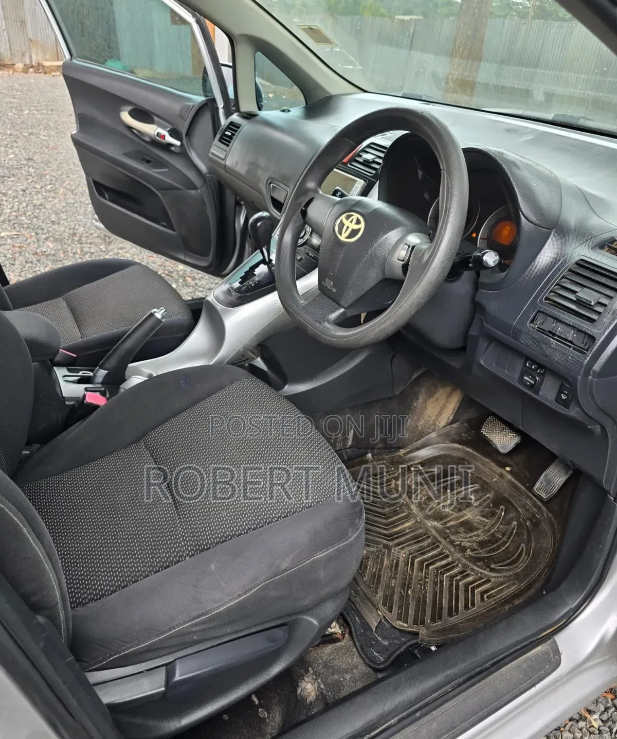 Toyota Auris 2010