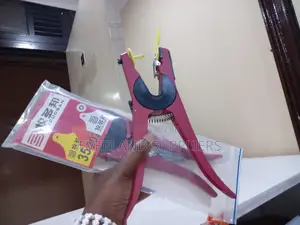 Professional-Grade Tag Applicator Pliers
