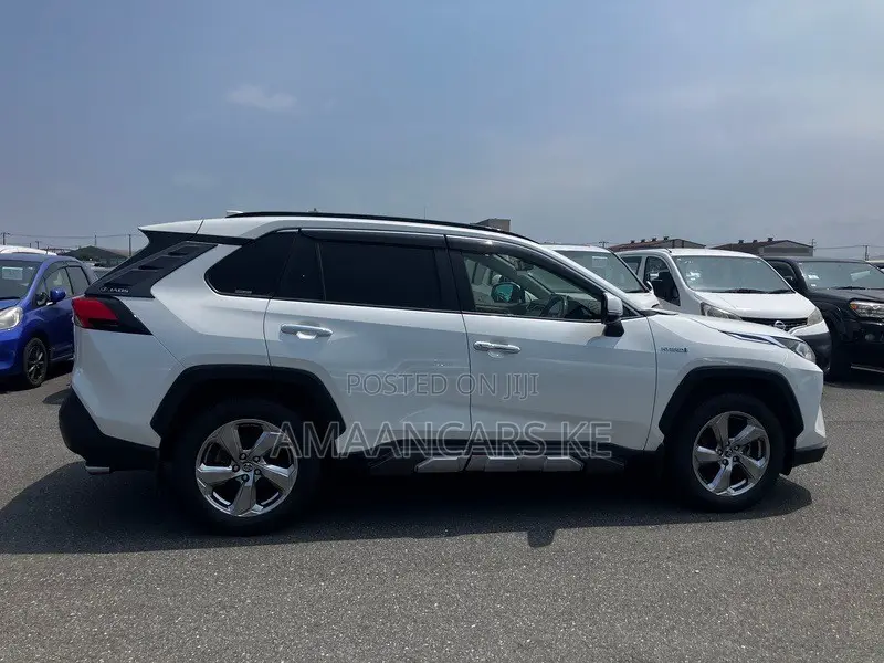Toyota RAV4 2019 White