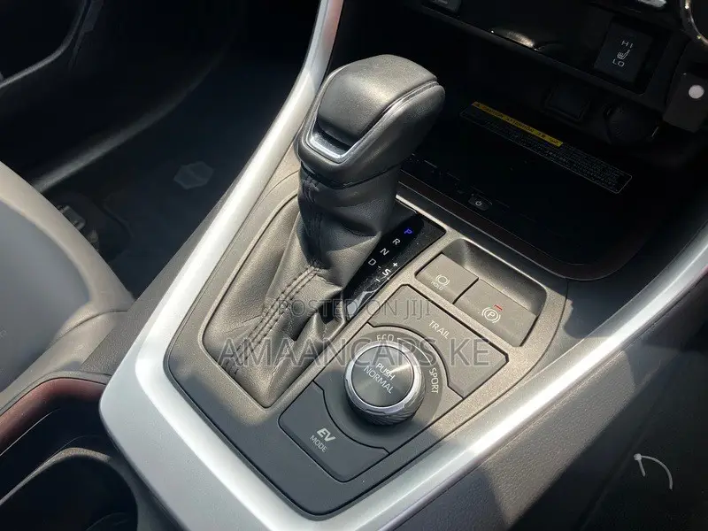 Toyota RAV4 2019 White
