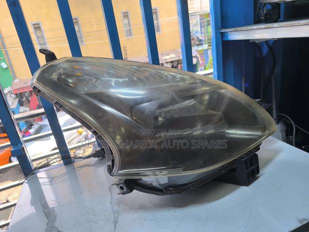 Toyota Ractis 2005 Ex Japan Xenon Headlights