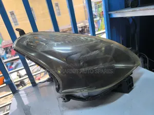 Toyota Ractis 2005 Ex Japan Xenon Headlights