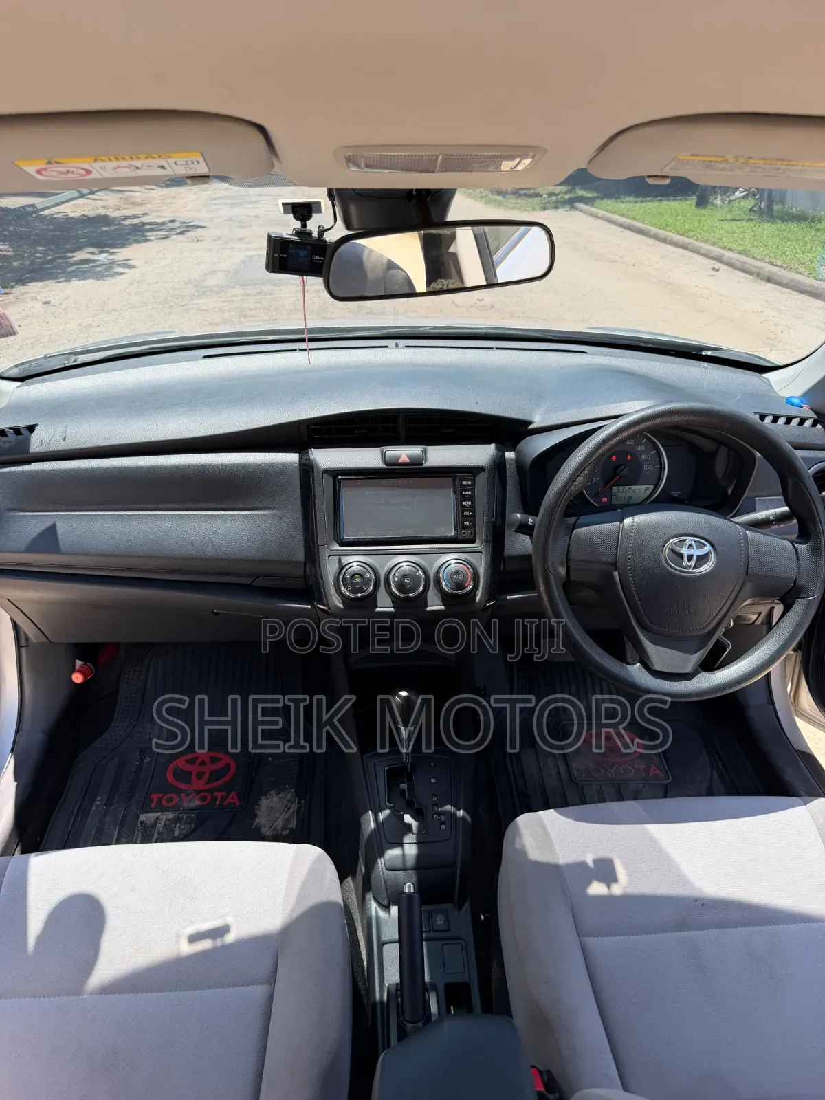 Toyota Axio 2017 Silver