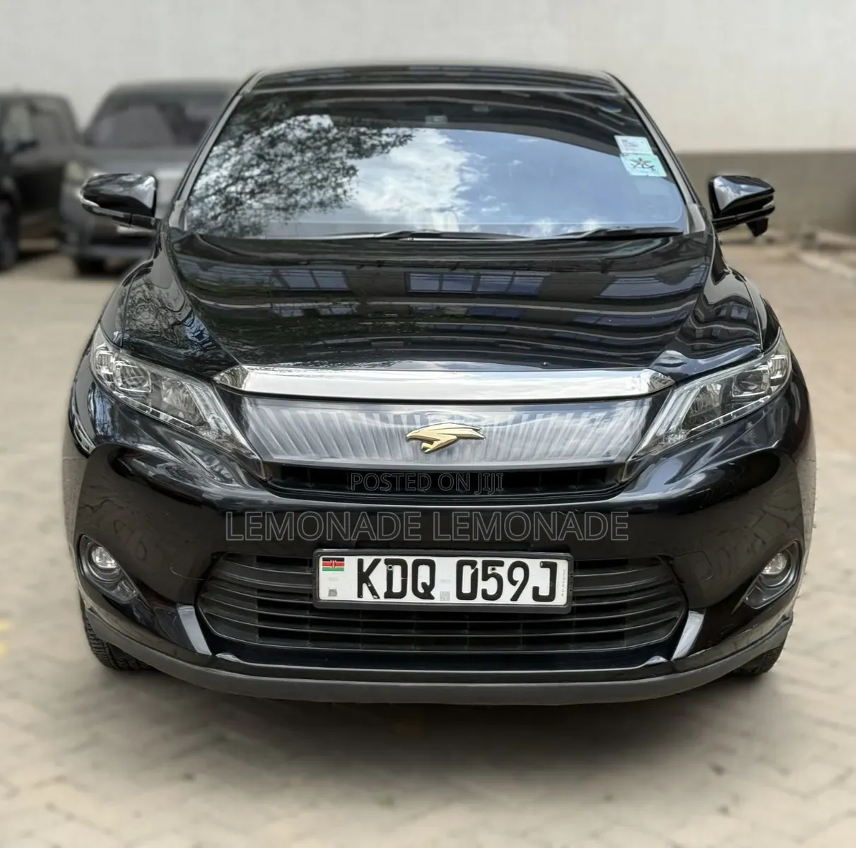 Toyota Harrier 2.0 4WD 2017 Black