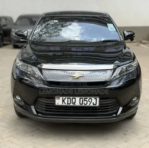 Toyota Harrier 2.0 4WD 2017 Black