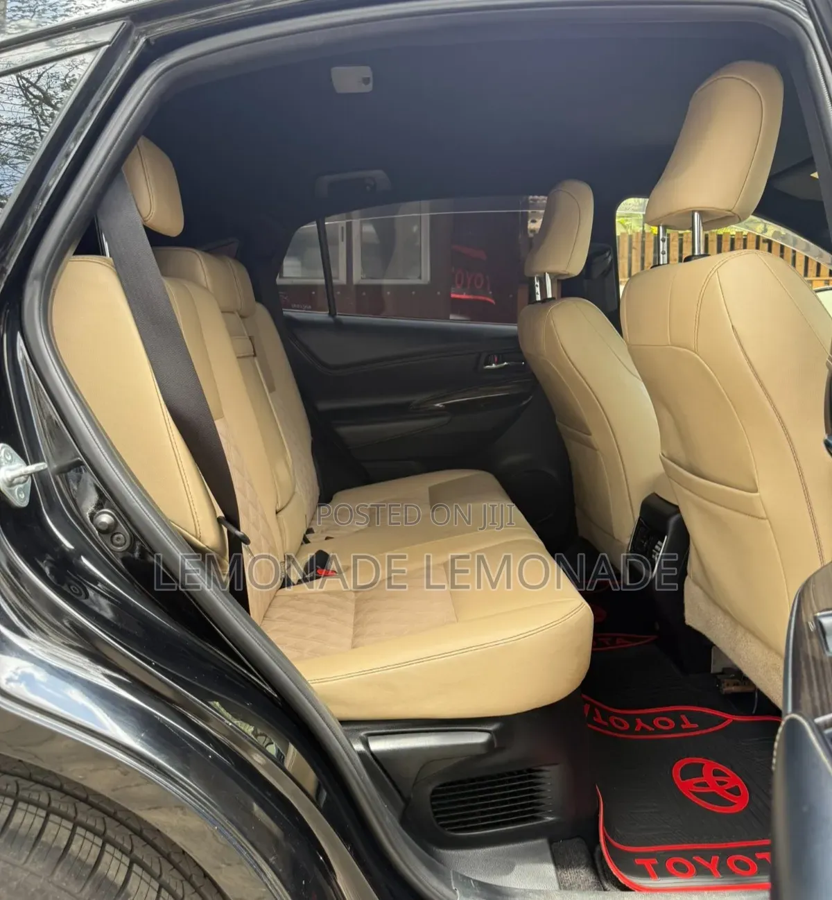 Toyota Harrier 2.0 4WD 2017 Black