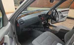 Mercedes-Benz C200 2001 Silver