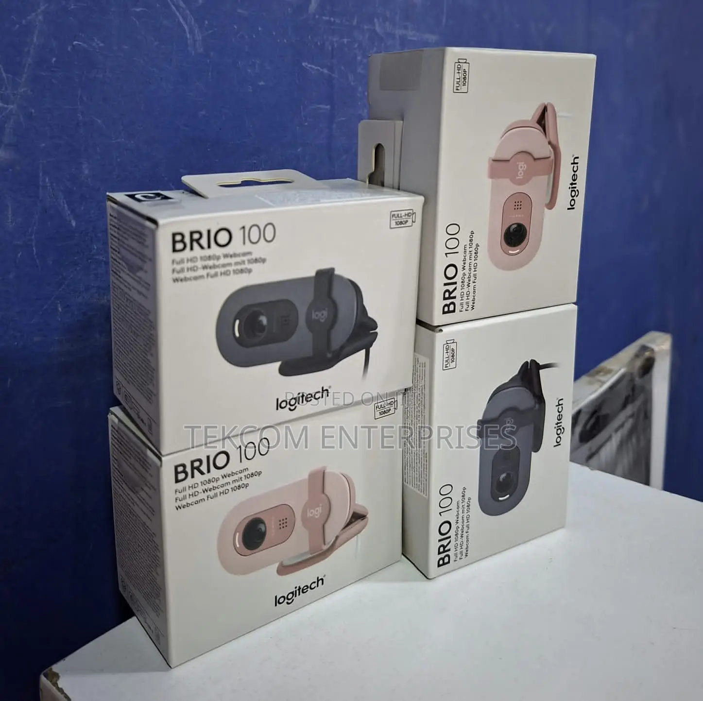 Logitech Brio 100 1080p Full HD Webcam-With Auto-Light Balance