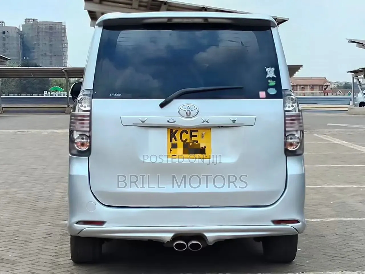 Toyota Voxy 2007 Silver