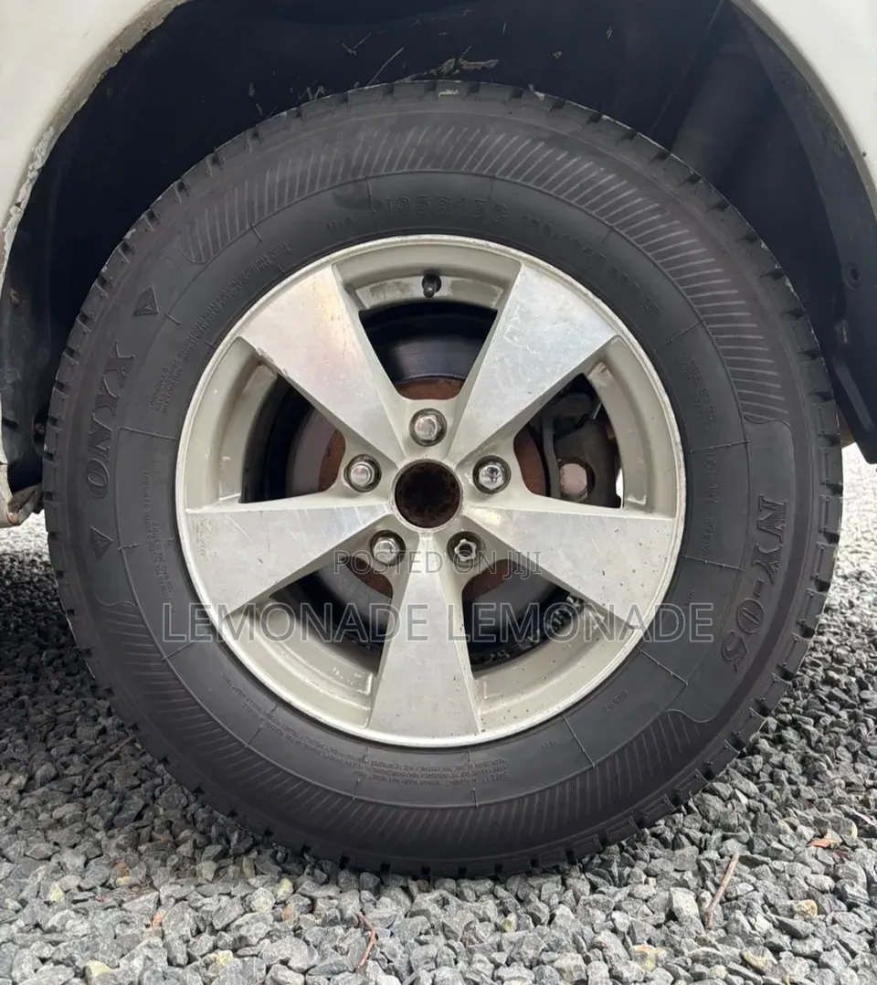 Toyota Ipsum 2003 Silver