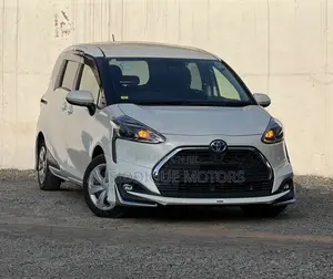 Toyota Sienta 1.5 Hybrid FWD 2020 White