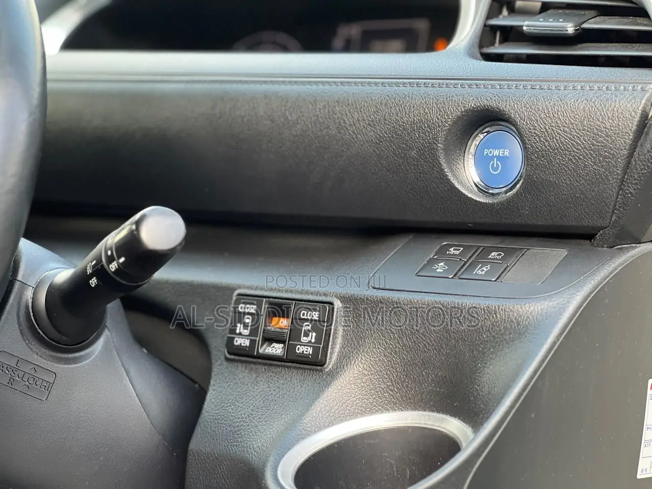Toyota Sienta 1.5 Hybrid FWD 2020 White