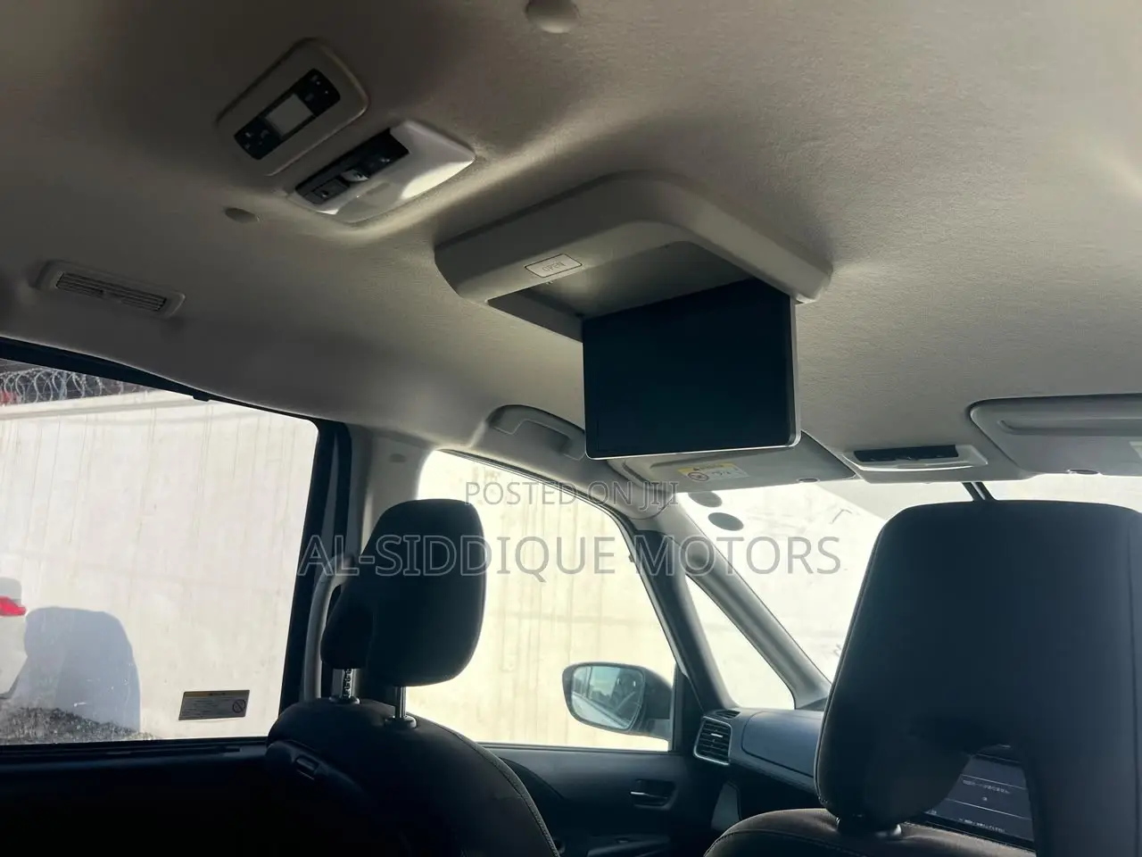Nissan Serena 2019 White