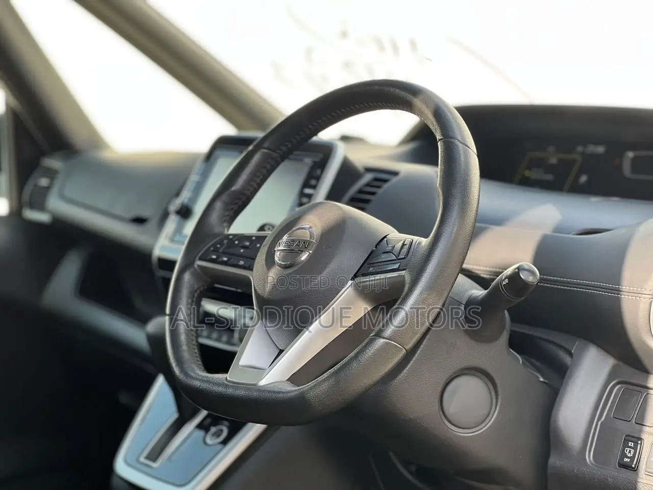 Nissan Serena 2019 White