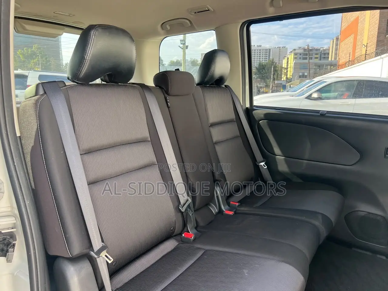 Nissan Serena 2019 White