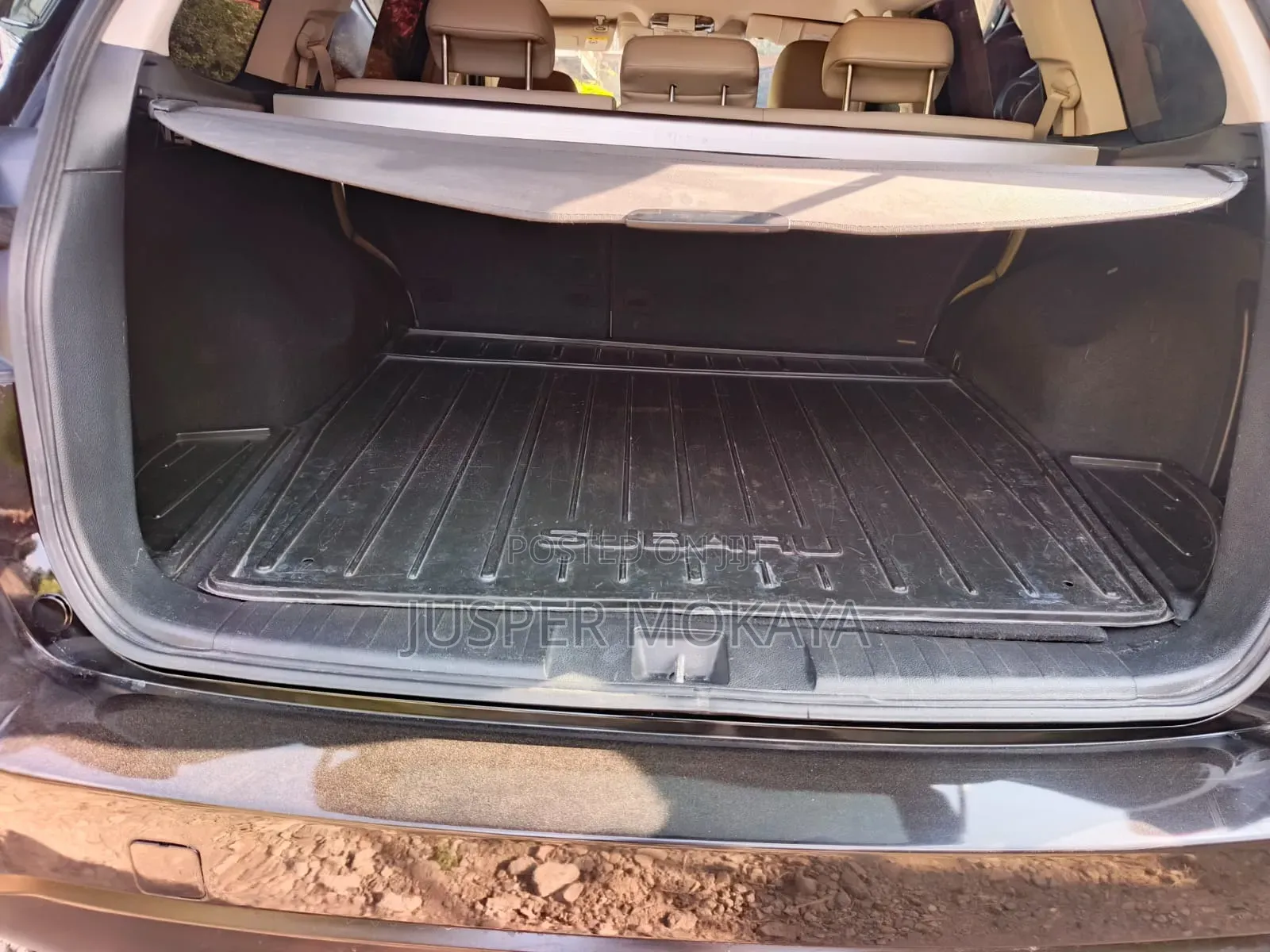 Subaru Outback 2.5i Premium 2011 Black