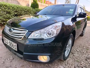 Subaru Outback 2.5i Premium 2011 Black