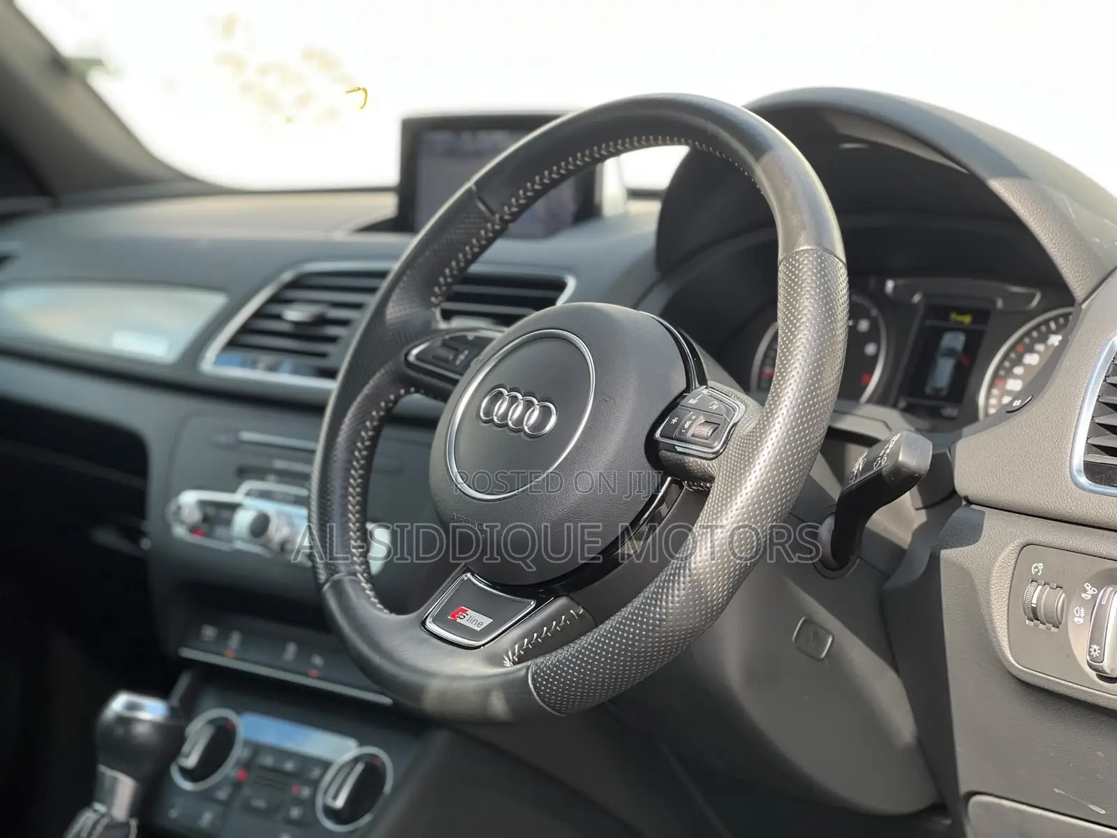 Audi Q3 2019 Black