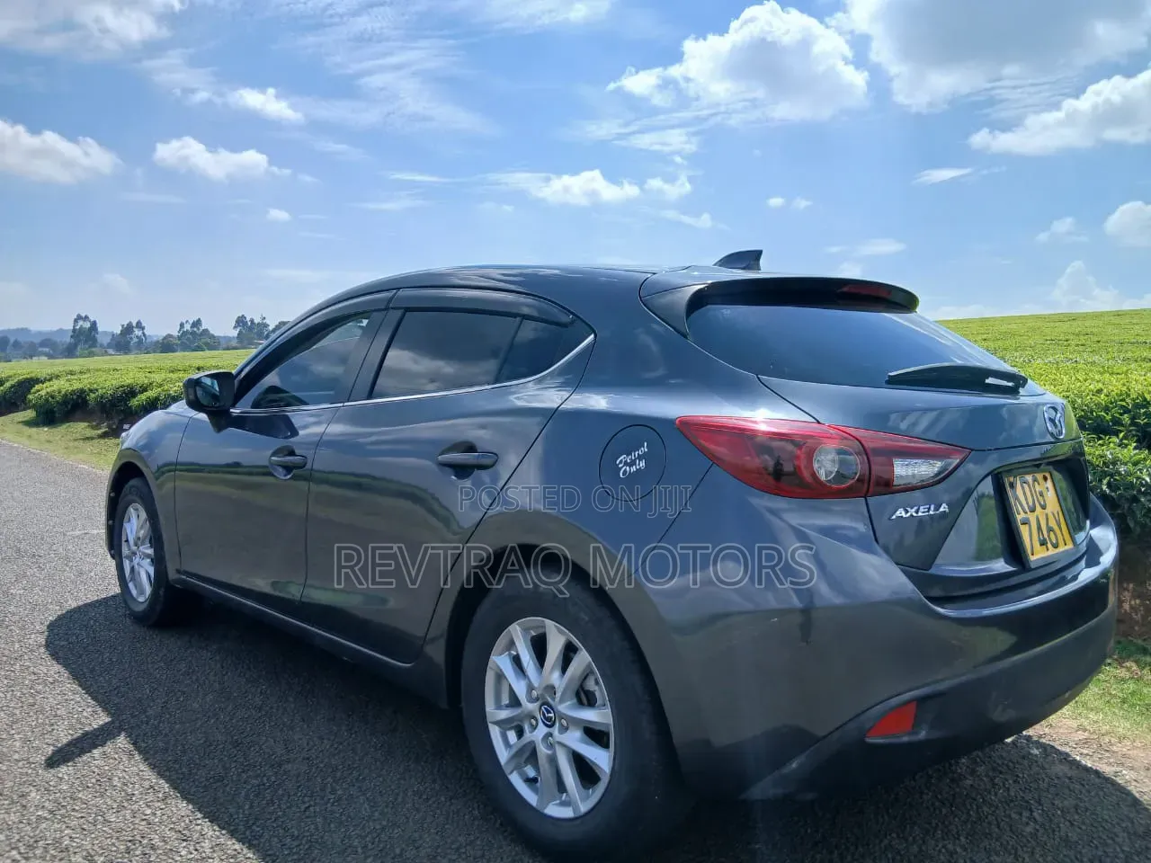 Mazda Axela SV Premium 2014 Gray