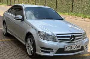 Mercedes-Benz C200 2012 Silver