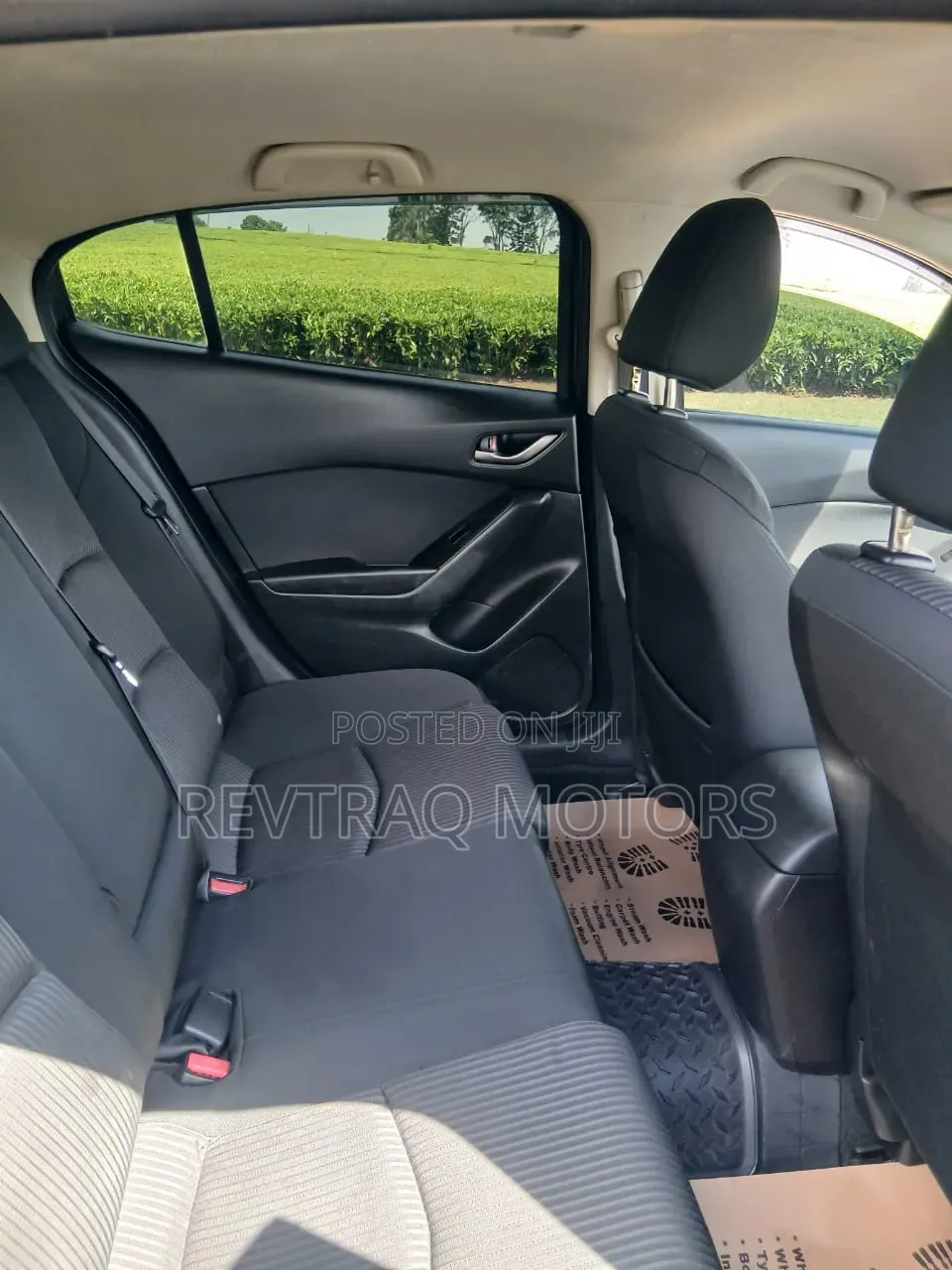 Mazda Axela SV Premium 2014 Gray