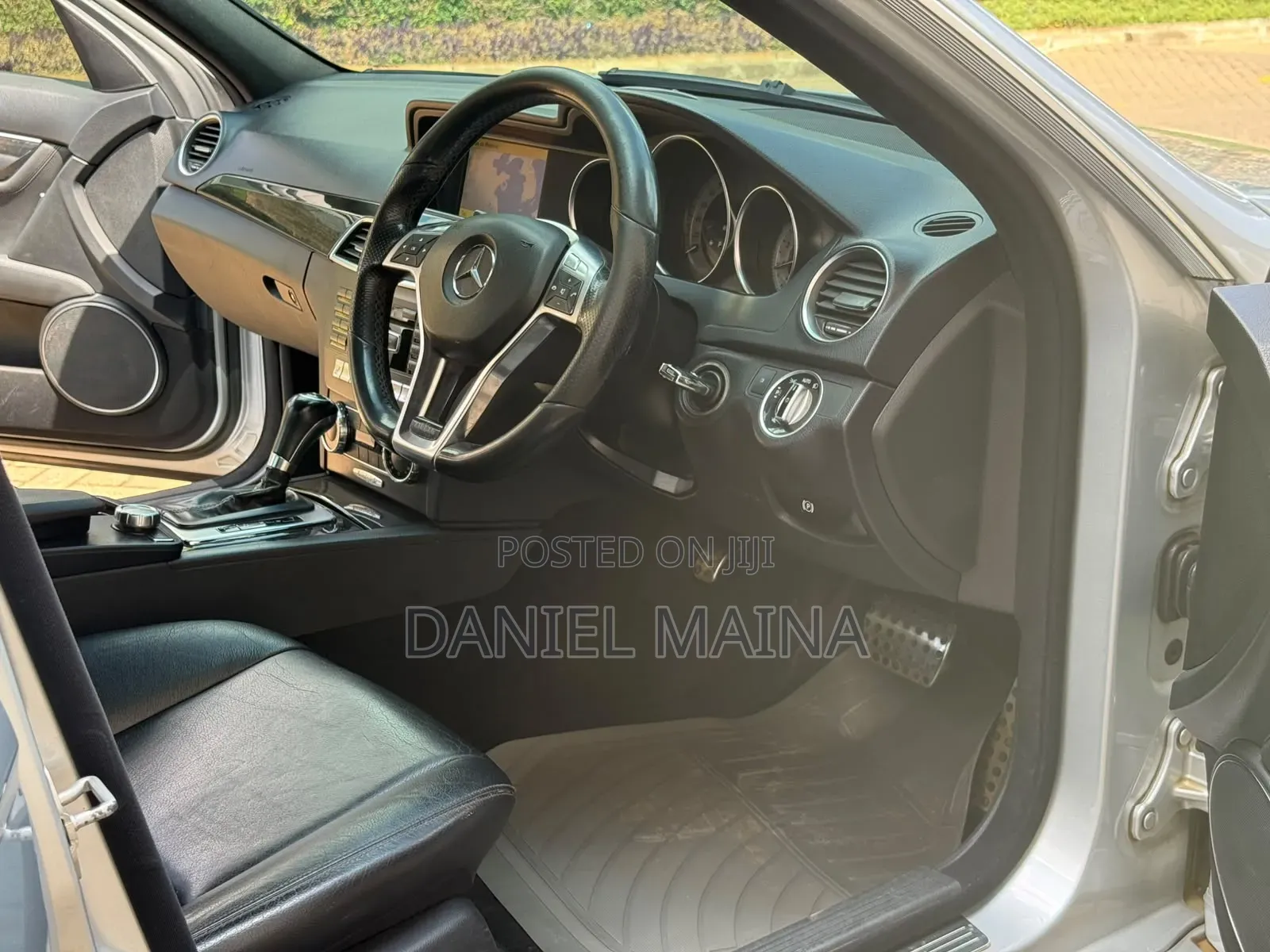 Mercedes-Benz C200 2012 Silver