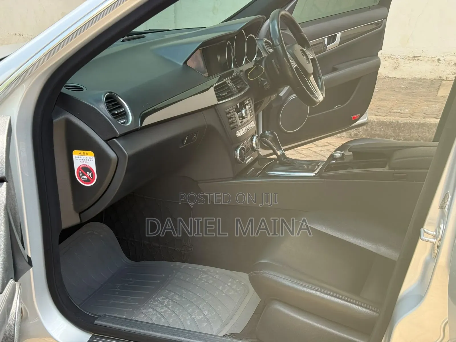 Mercedes-Benz C200 2012 Silver