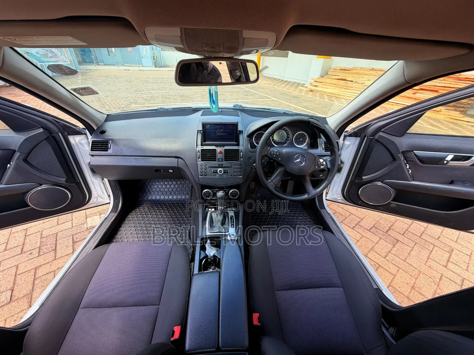 Mercedes-Benz C200 2008 Silver