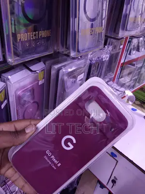 Dark plumGoogle Pixel 8 Liquid Silicone Case With Microfiber Lining.