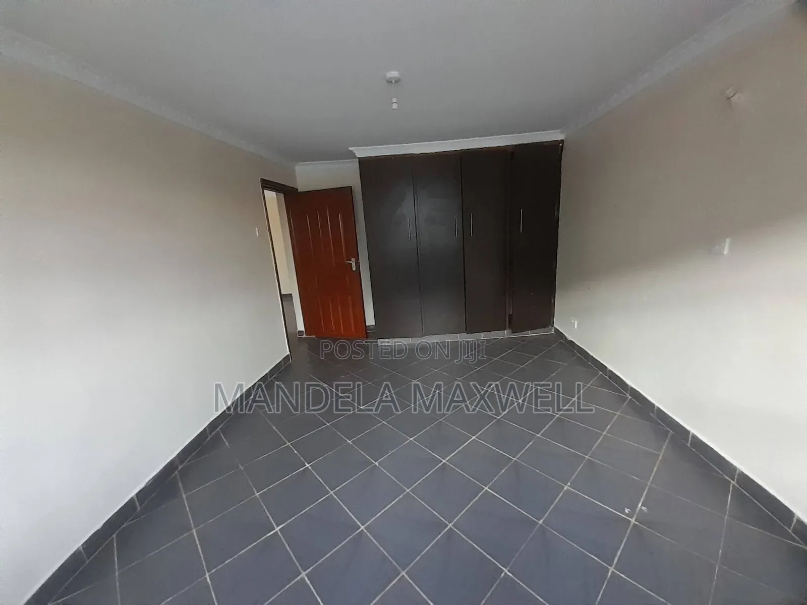 3bdrm Duplex in Gateway Mall Area for rent