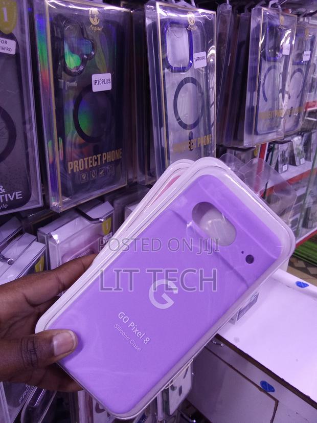 Purple Google Pixel 8 Liquid Silicone Case With Microfiber Lining - thumbnail 2