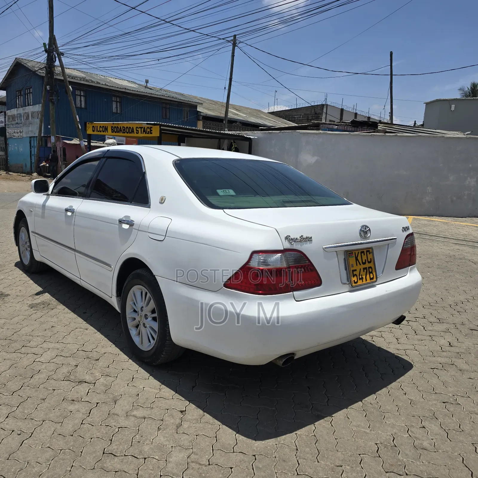 Toyota Crown 2010 White