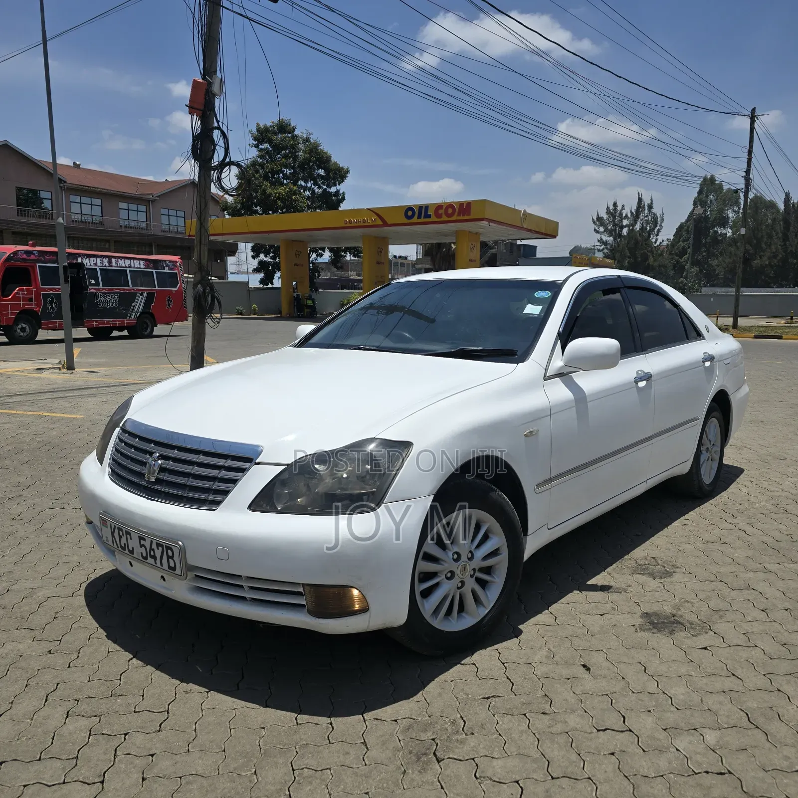 Toyota Crown 2010 White