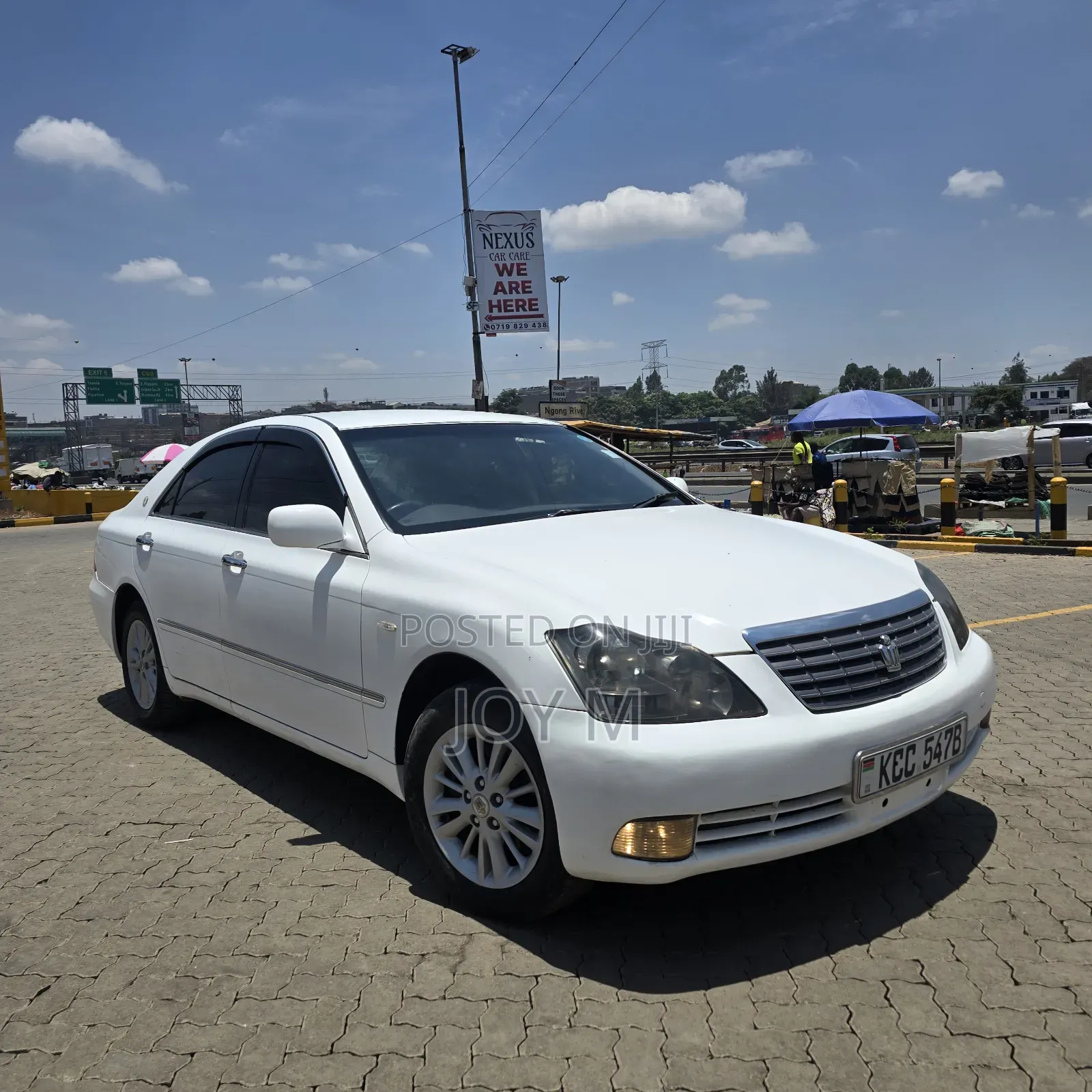 Toyota Crown 2010 White