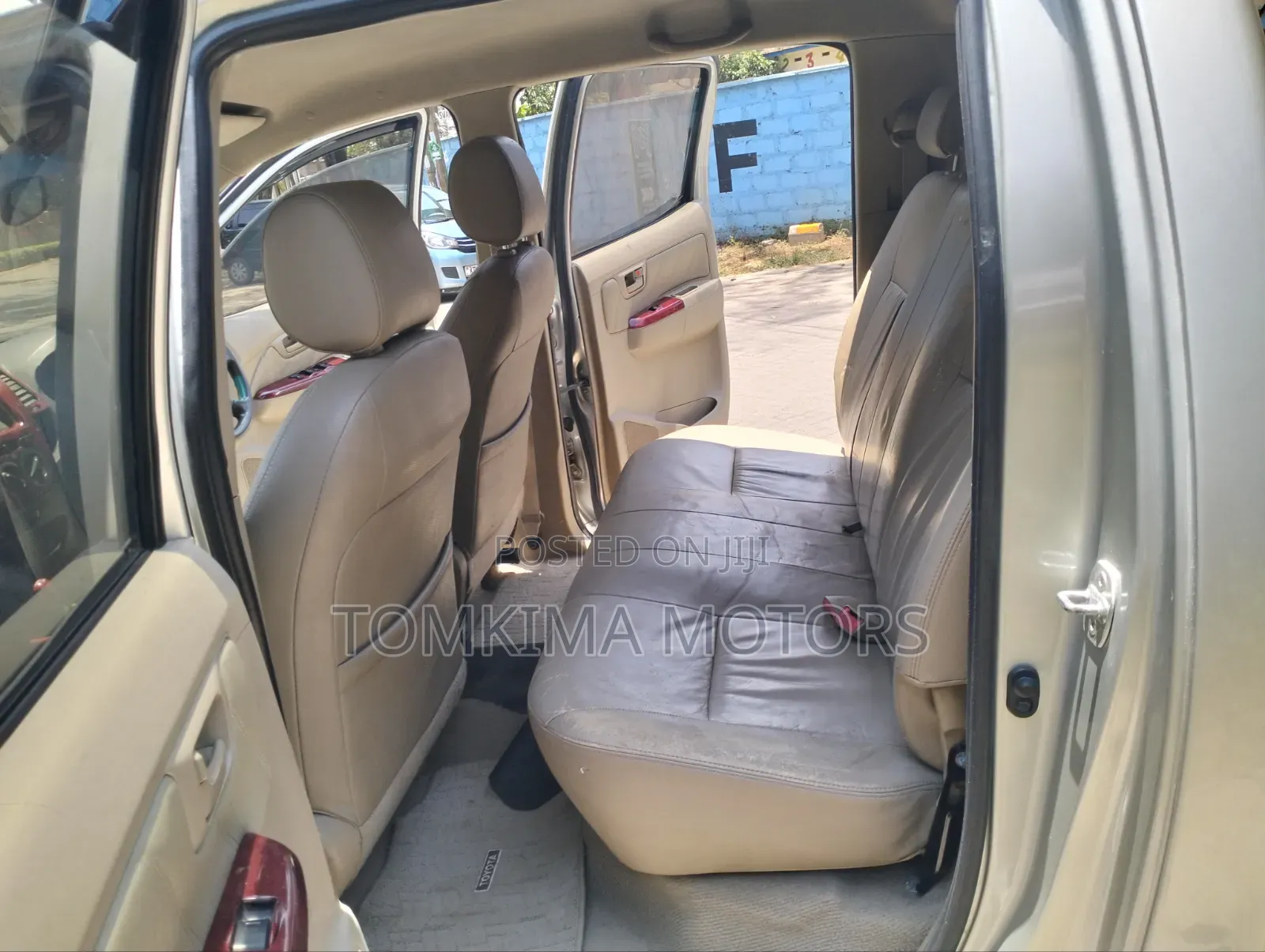 Toyota Hilux 2011 Gray