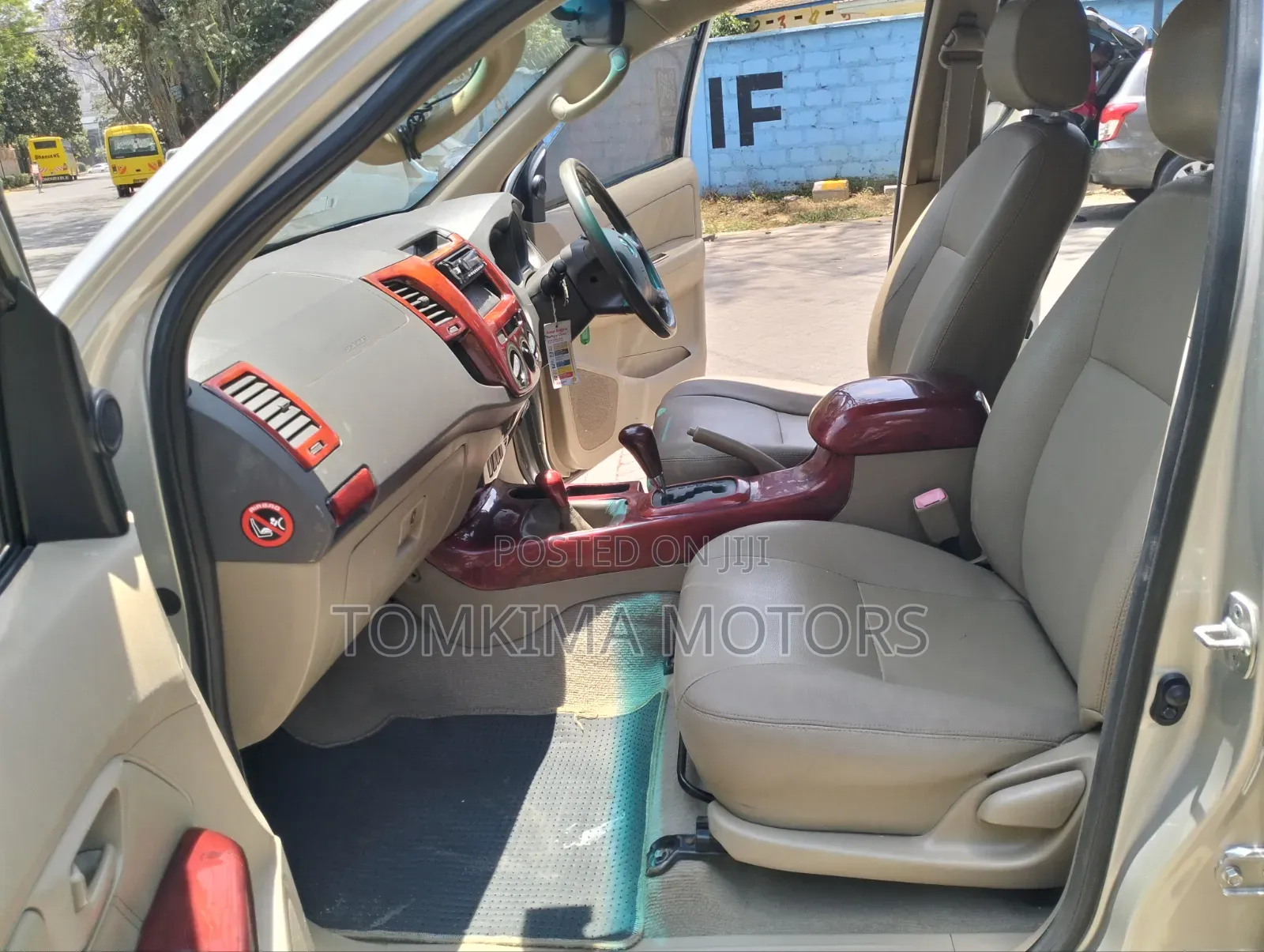 Toyota Hilux 2011 Gray