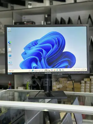 Samsung PC LED Monitor 24'' Full HD 1920 X 1080 VGA DPort DVI