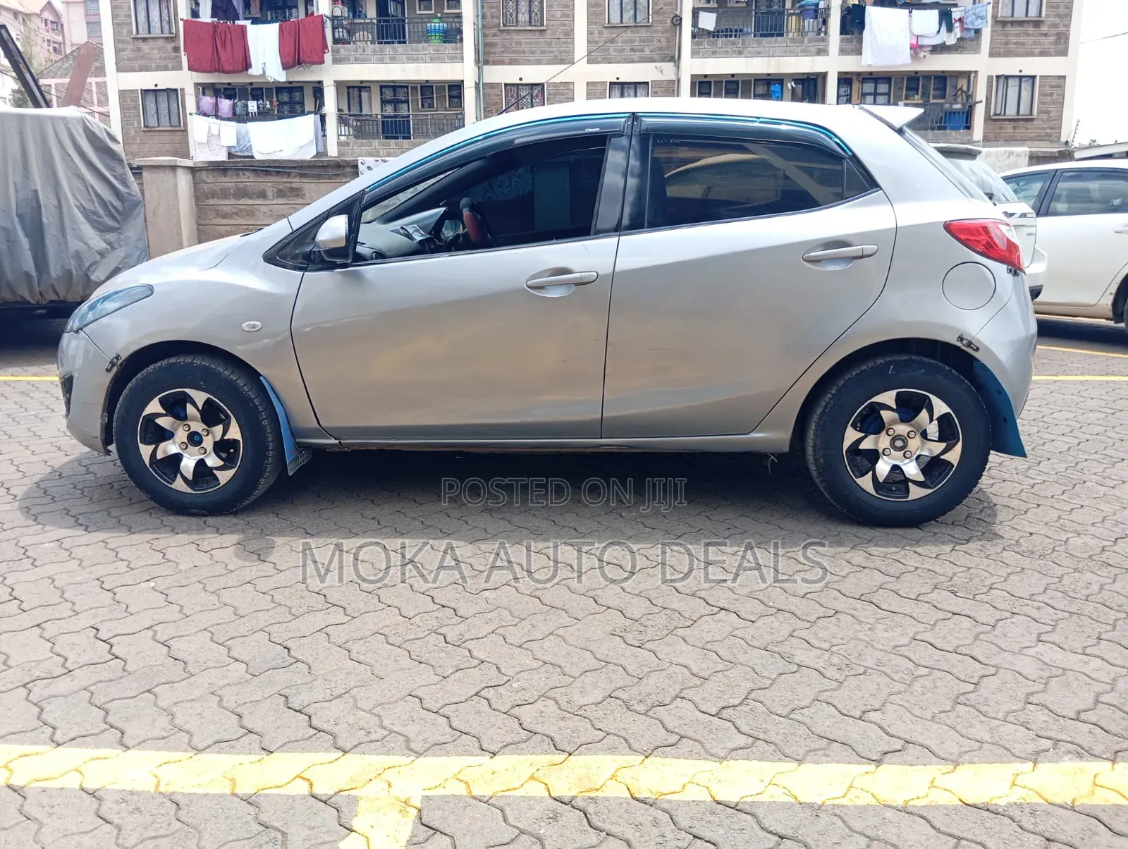 Mazda Demio 2011 Silver