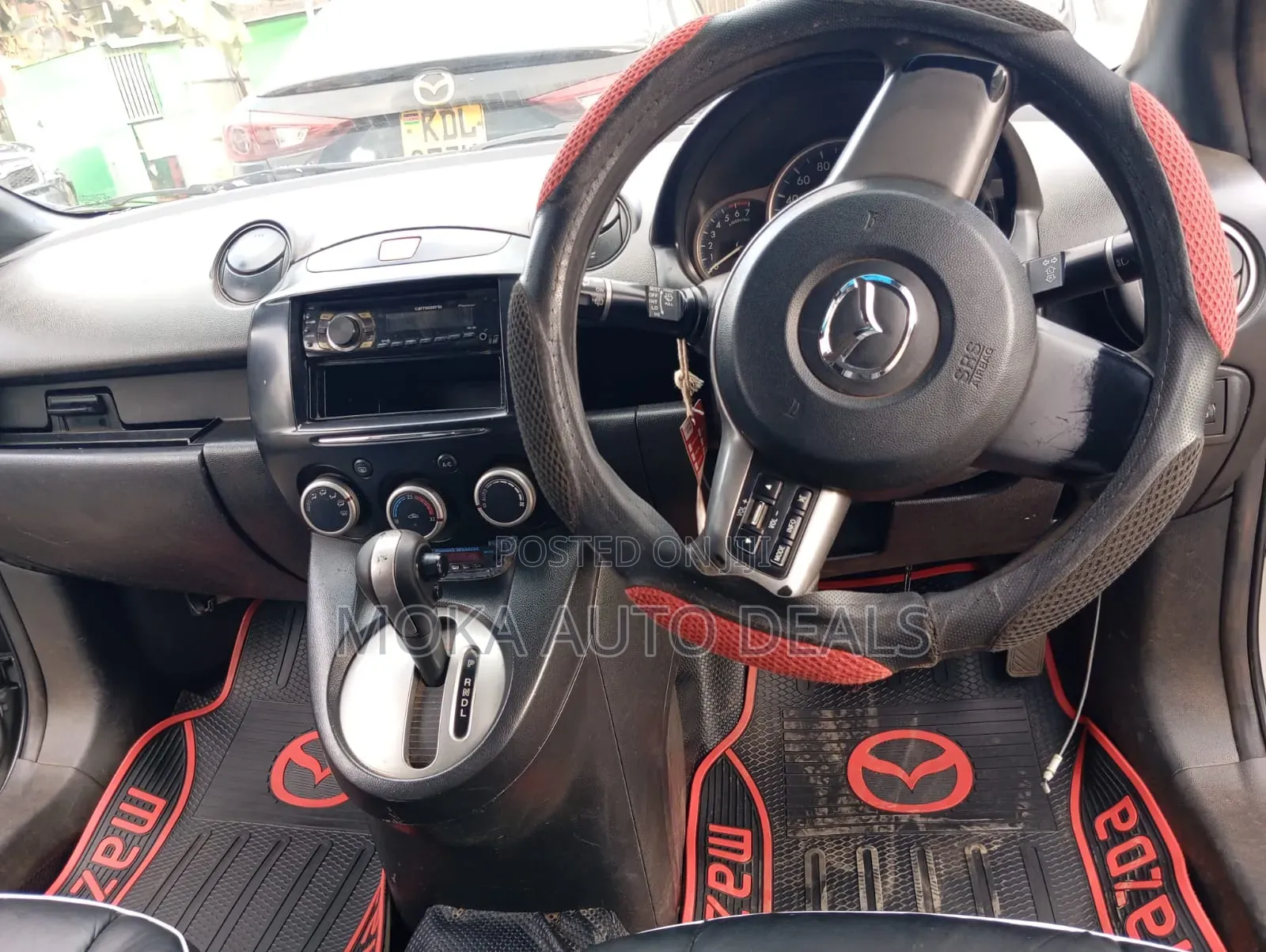 Mazda Demio 2011 Silver