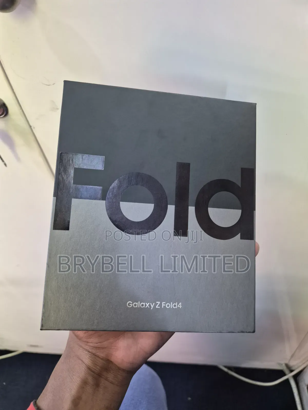 New Samsung Galaxy Z Fold4 1 TB Gold