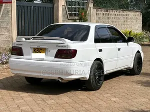 Toyota Carina 2001 White