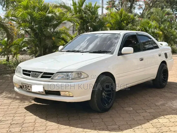Toyota Carina 2001 White